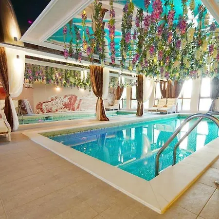 Aparthotel Monte Carlo Sluneční pobřeží